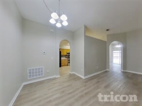 4401 Reynolds Ridge Ct in Plant City, FL - Building Photo - Building Photo