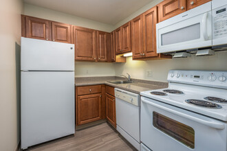 Canterbury Arms in Brockton, MA - Foto de edificio - Interior Photo