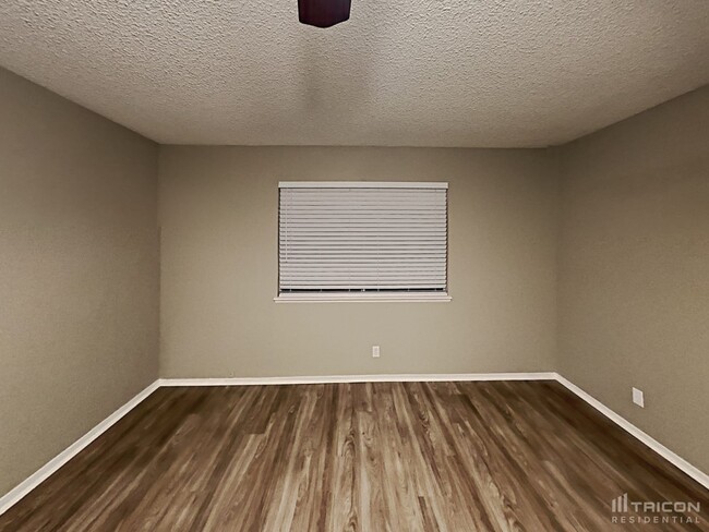 18 Page St in Las Vegas, NV - Building Photo - Building Photo