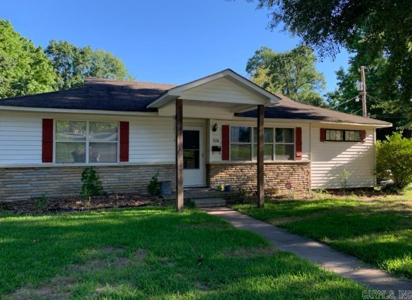 924 W Sevier St in Benton, AR - Foto de edificio