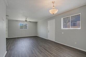 1811 Magnolia Dr in Round Rock, TX - Building Photo - Building Photo