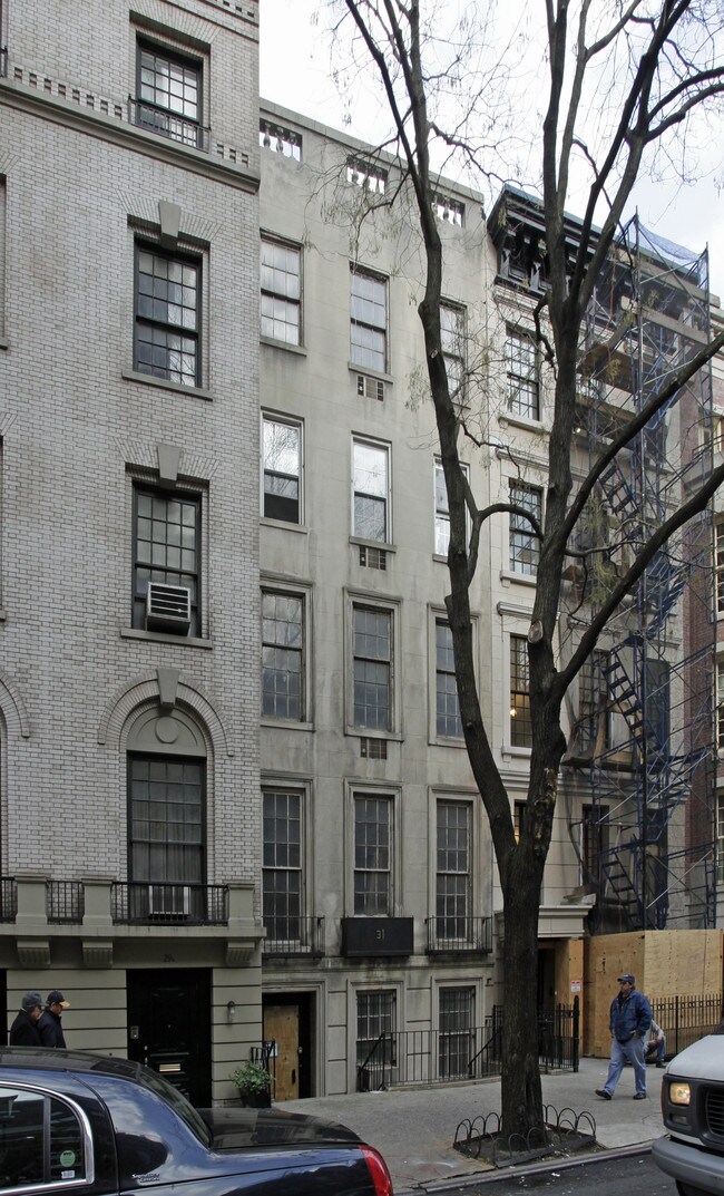 31 E 63rd St in New York, NY - Building Photo - Building Photo