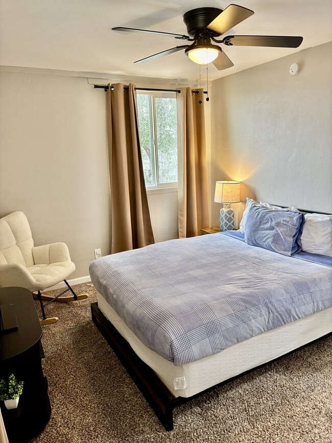 property at 2023 S Rosemont Ave