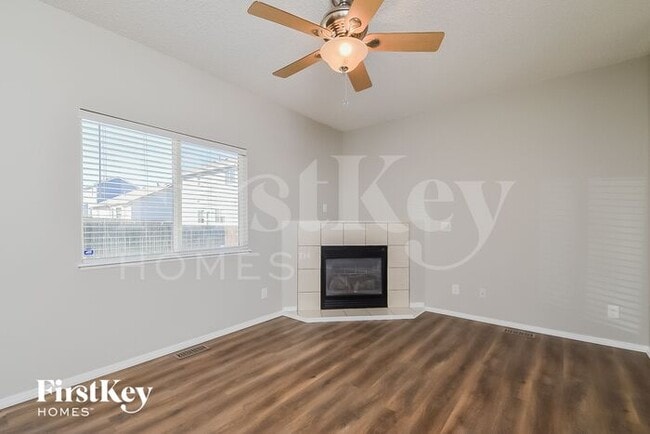 2456 Pinyon Jay Dr in Colorado Springs, CO - Foto de edificio - Building Photo