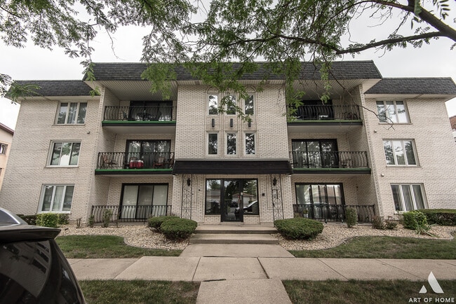 property at 10910 S Kilpatrick Ave