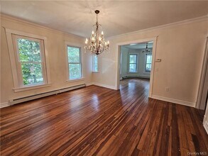 665 NY-32 in Woodbury, NY - Building Photo - Building Photo