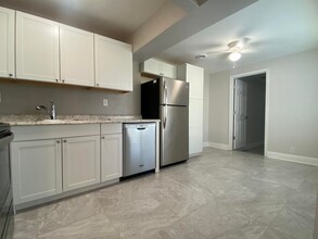 3330 S Peninsula Dr in Port Orange, FL - Building Photo - Building Photo