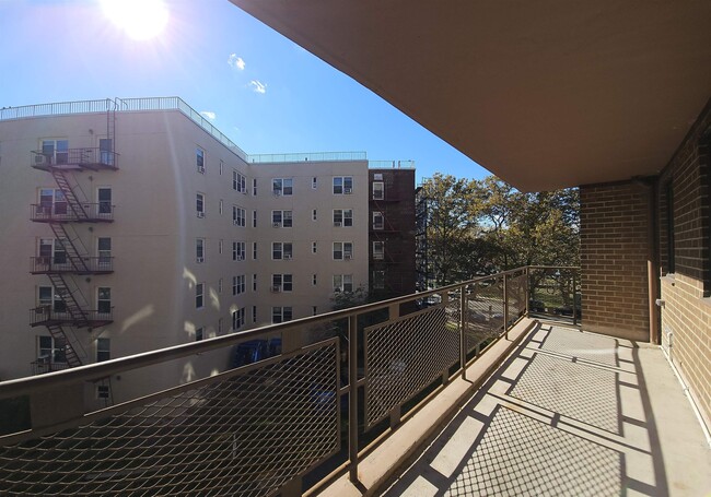 3167 John F. Kennedy Blvd in North Bergen, NJ - Building Photo - Building Photo