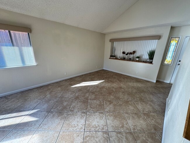 243 President Way in Ridgecrest, CA - Building Photo - Building Photo
