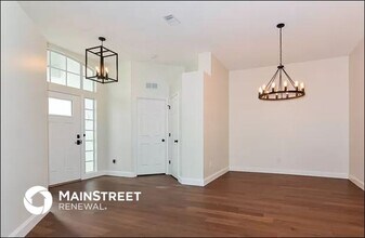 214 Vestavia Dr in Venice, FL - Building Photo - Building Photo