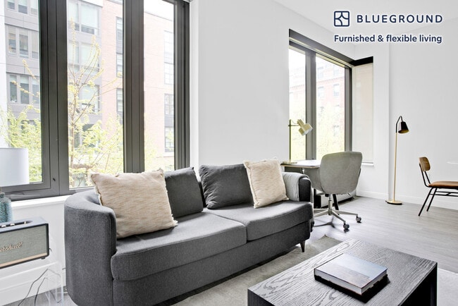 89 E Dedham St in Boston, MA - Building Photo - Building Photo
