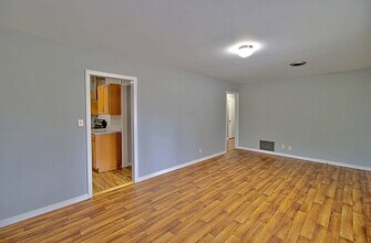 607 S Main St in Hinesville, GA - Building Photo - Building Photo