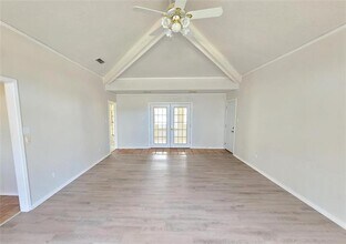 7519 Ravenswood Rd in Granbury, TX - Building Photo - Building Photo