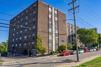 310 Oak in Cincinnati, OH - Building Photo - Building Photo
