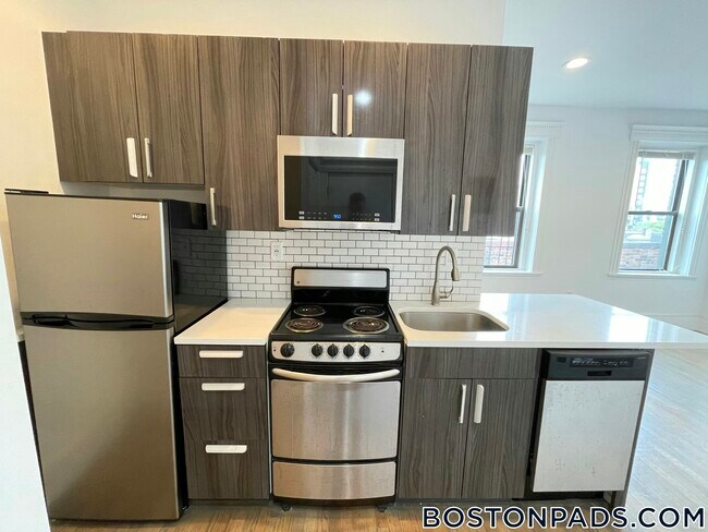 11 Queensberry St