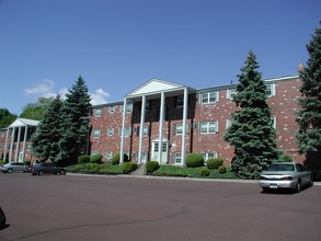 Chestnut House Apartments in Souderton, PA - Building Photo - Building Photo