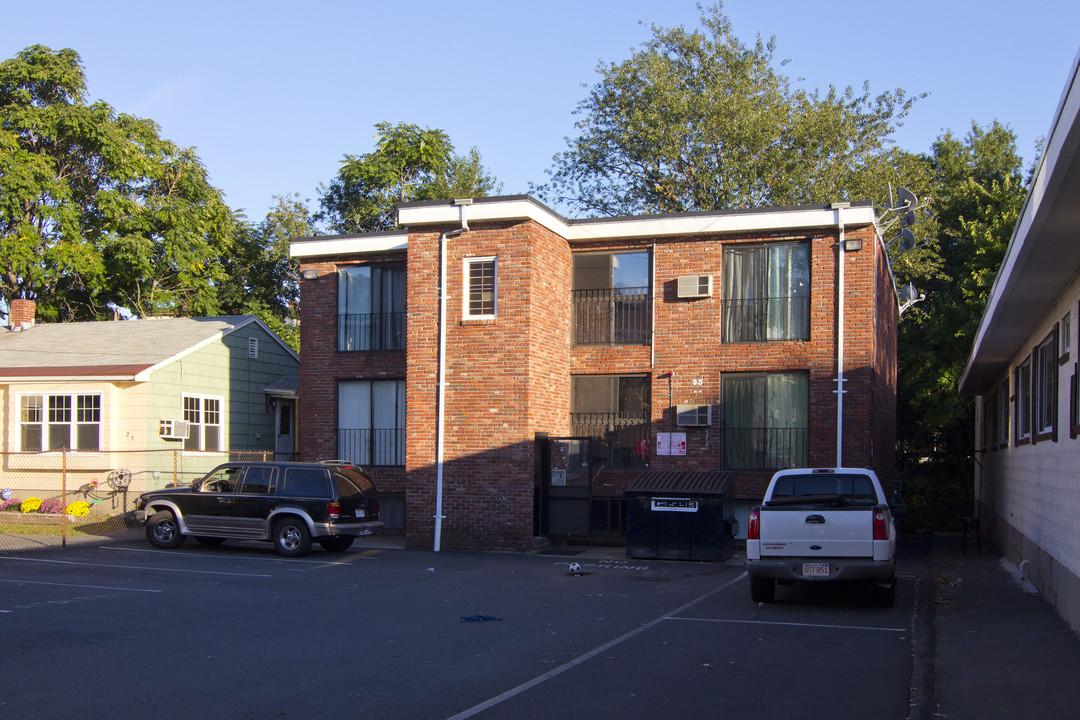 23 School St in Everett, MA - Foto de edificio