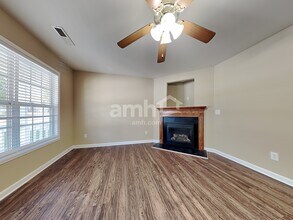 5065 Walden Ridge Dr in Winston-Salem, NC - Building Photo - Building Photo