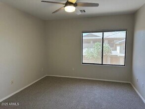 705 W Queen Creek Rd in Chandler, AZ - Building Photo - Building Photo