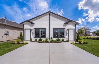 7993 Attwater St in Houston, TX - Building Photo