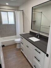 825 S 650 E, Unit 825 s 650 e unit A in Bountiful, UT - Foto de edificio - Building Photo