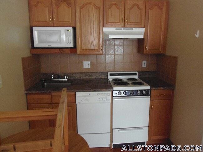 1110 Commonwealth Ave