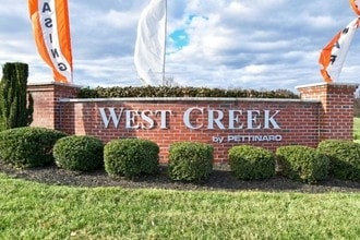 West Creek Village Apartments in Elkton, MD - Foto de edificio - Building Photo