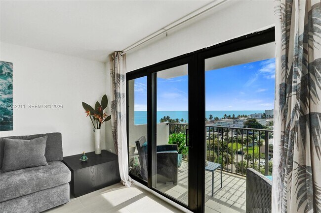 1201 S Ocean Dr in Hollywood, FL - Foto de edificio - Building Photo