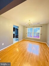 12704 Flagship Ct in Herndon, VA - Building Photo - Building Photo