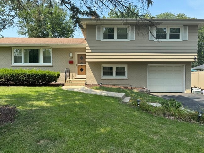 property at 109 Sandalwood Dr