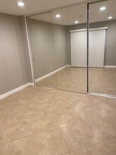 607 N Irena Ave, Unit 202 in Redondo Beach, CA - Building Photo - Building Photo