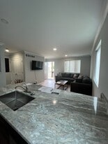 140 Hill St in Ann Arbor, MI - Building Photo