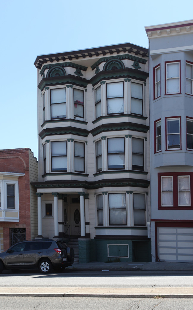755 Guerrero St in San Francisco, CA - Foto de edificio - Building Photo