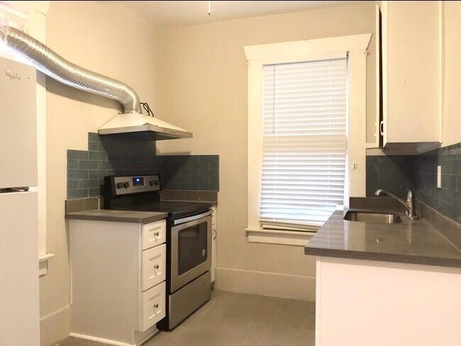 7917 Hartford St-Unit -2 in Houston, TX - Building Photo - Building Photo