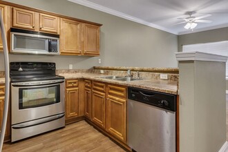 2124 Hadleigh Hills Ct in Navarre, FL - Building Photo - Building Photo