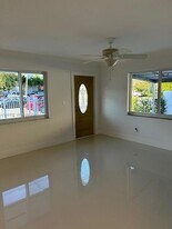 1745 SW 21st St in Miami, FL - Building Photo