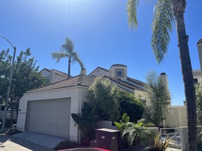 11 Calle Sol in San Clemente, CA - Foto de edificio - Building Photo