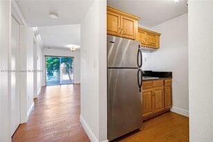 2441 SW 31st Ave, Unit 104 in Miami, FL - Building Photo