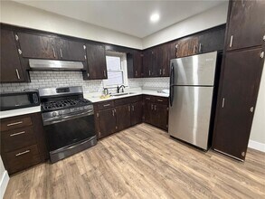 212 42nd Ave NE in Columbia Heights, MN - Building Photo - Building Photo