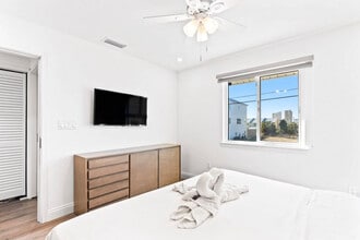8115 Thomas Dr, Unit SI FL2-ID1355017P in Panama City, FL - Building Photo - Building Photo