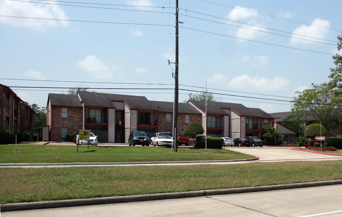 Andalucia in Humble, TX - Building Photo