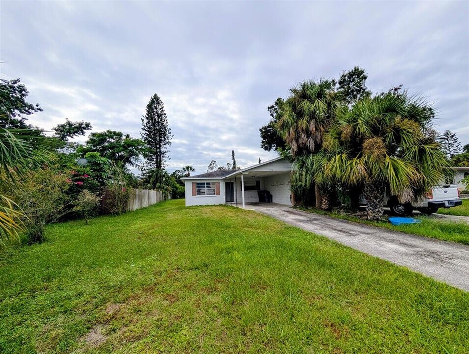 3918 25th St W in Bradenton, FL - Building Photo