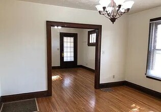 486 Vermont Pl in Columbus, OH - Building Photo - Building Photo