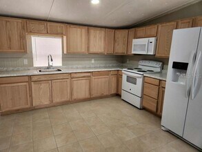 12111 Anderson Dr in Riverview, FL - Building Photo - Building Photo