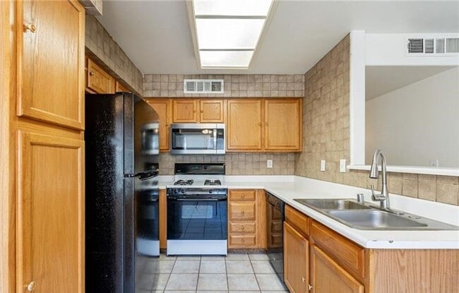 3061 Key Largo Dr in Las Vegas, NV - Building Photo - Building Photo