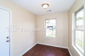 4855 Royal Run Dr in Memphis, TN - Building Photo - Building Photo