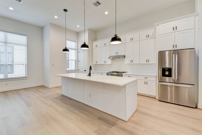 property at 1821 Prospect St