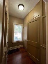 207 Marquette St, Unit 2 in Bay City, MI - Building Photo - Building Photo