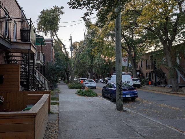 property at 5076 Rue Ste Marie