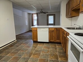 215 Bushkill St in Stockertown, PA - Building Photo - Building Photo